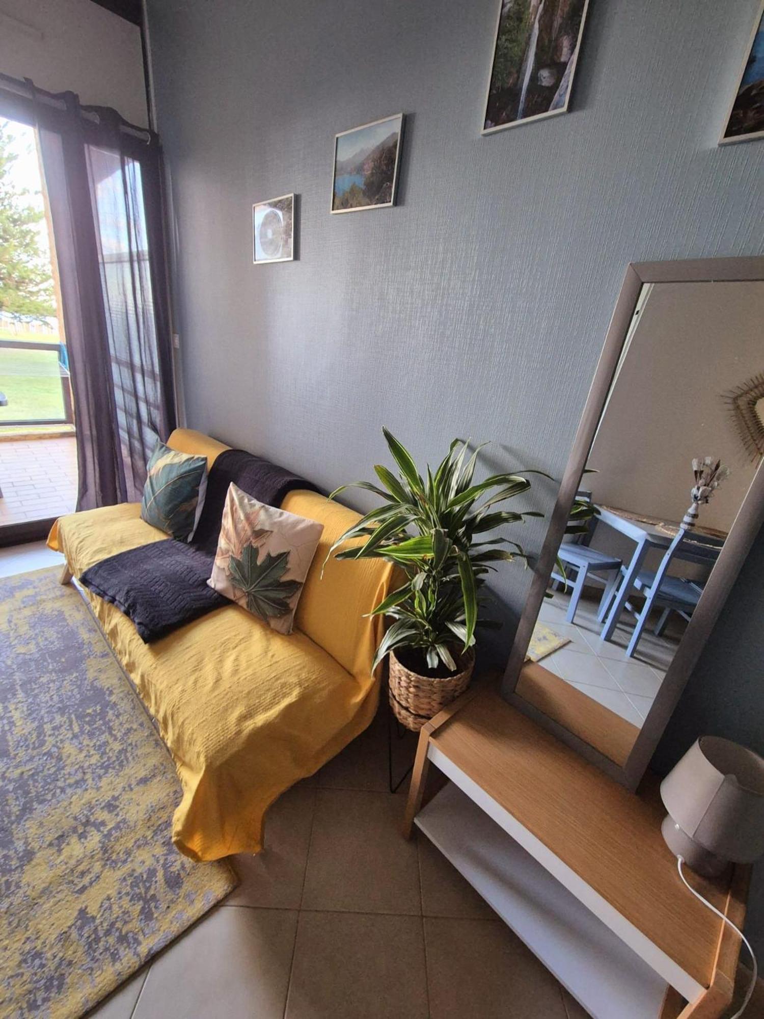 Apartamento Chez Celine & Rudi Moriani Plage Exterior foto
